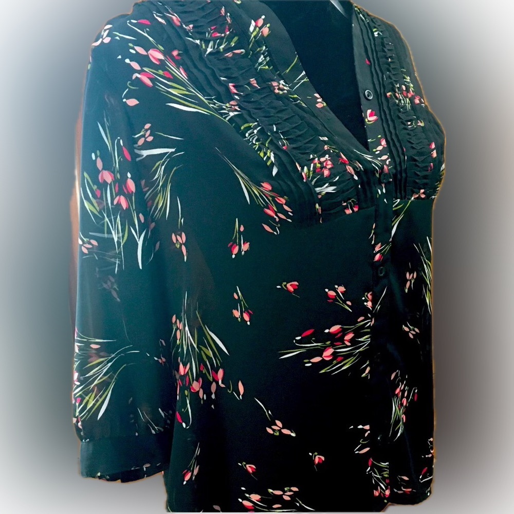 Mock boho tulip top